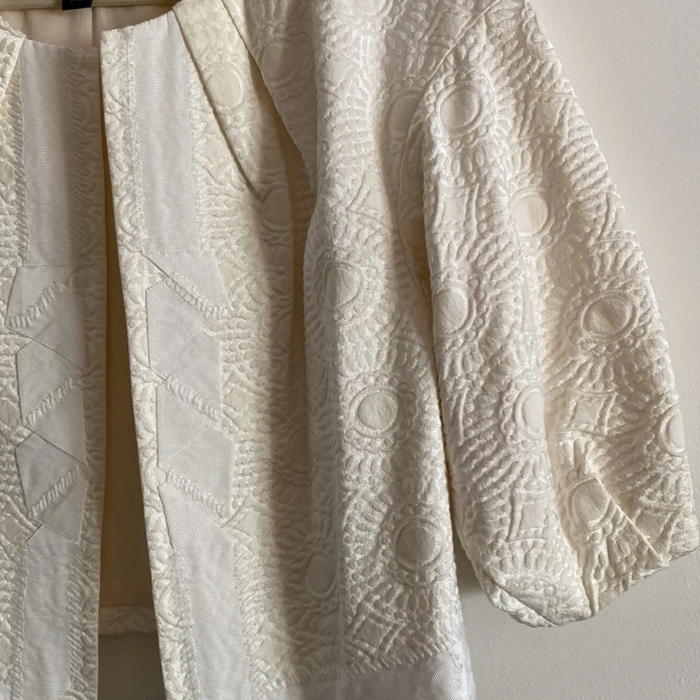 SoCa by St. John Women Coats & Jackets Ivory Cropped Medium - Picture 4 of 5